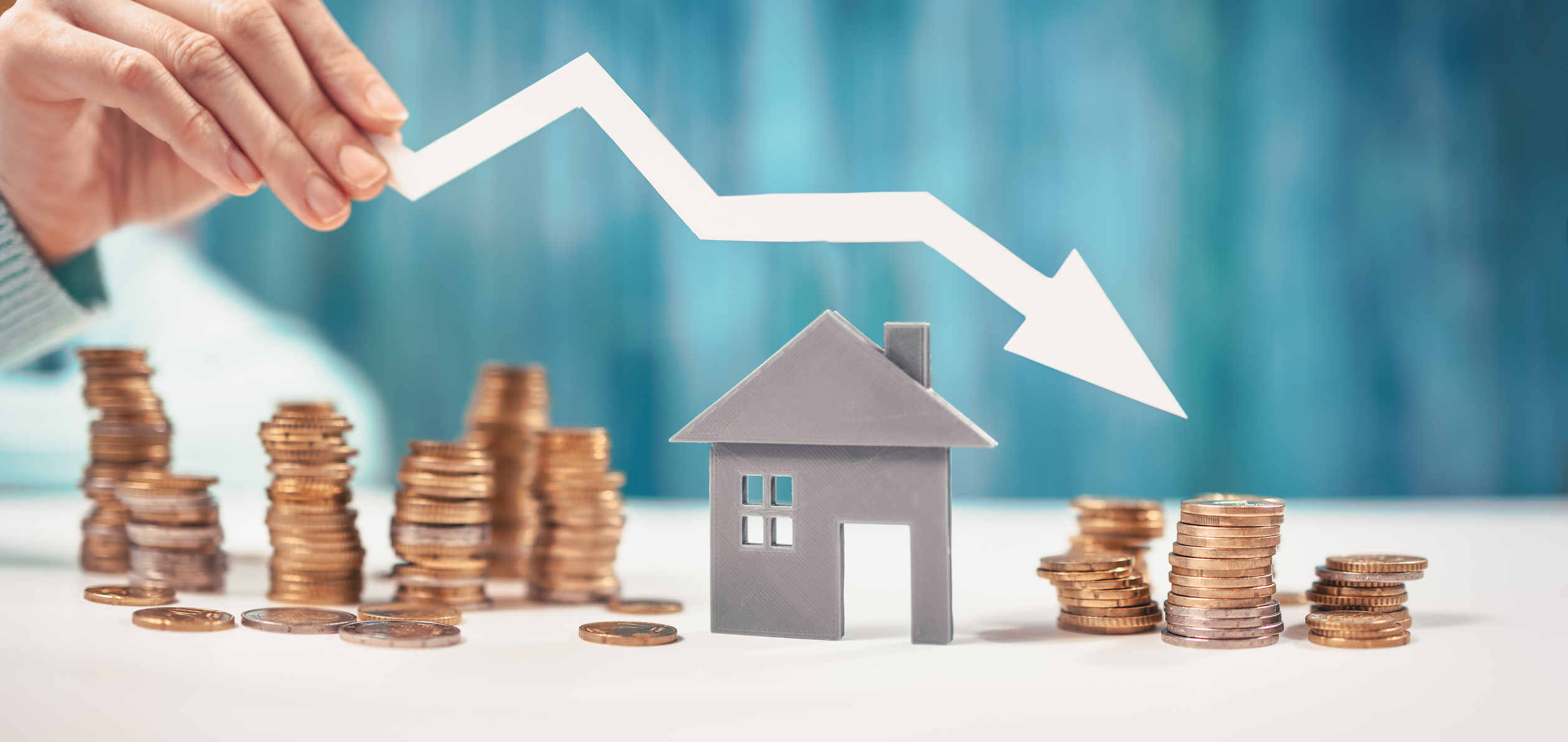 Average Rate on 30-Year Mortgage Eases